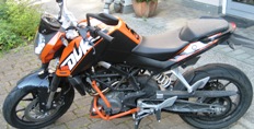 A1 KTM Duke